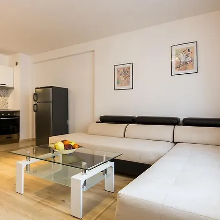 Ibar & Garage Apartment Plovdiv